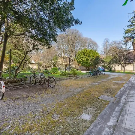 Station Essential With Parking Appartement *