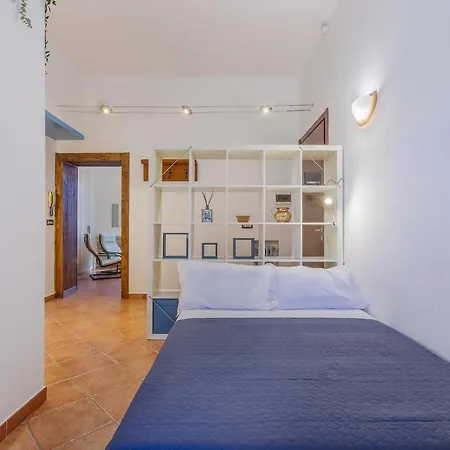 Station Essential With Parking * Ferrara